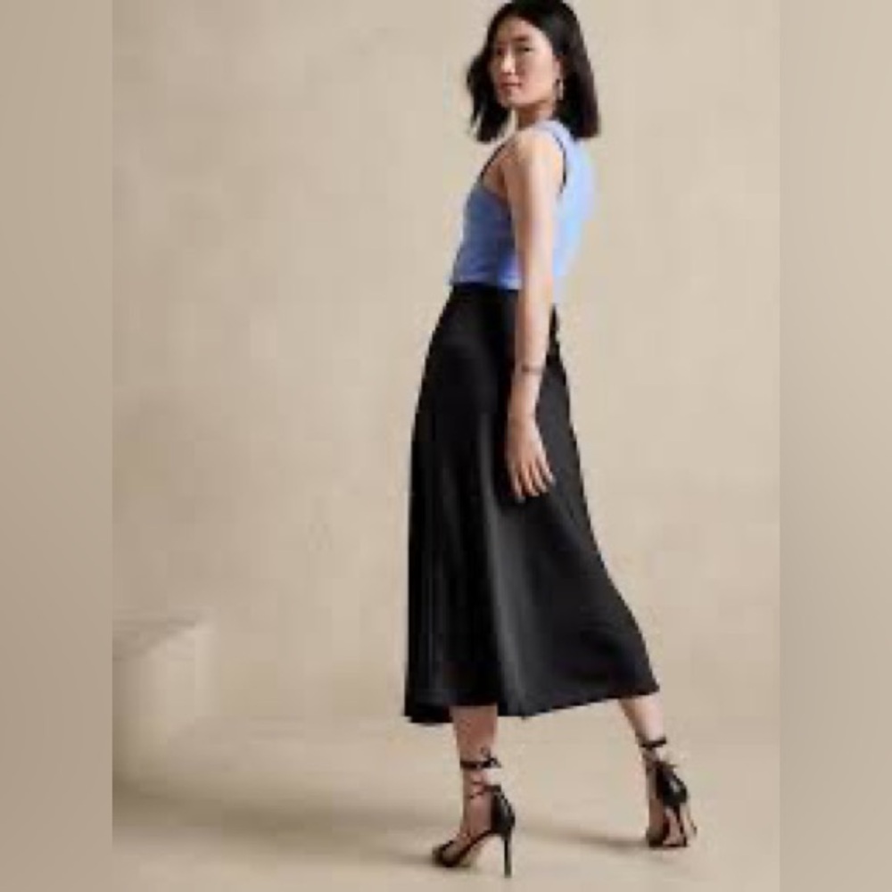 Banana Republic midi slip skirt